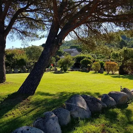 Πανσιόν Les Jardins De Santa Giulia - Charmante Dhte 2 3*