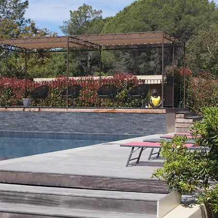 Les Jardins De Santa Giulia - Charmante Dhte 2 Πανσιόν 3*