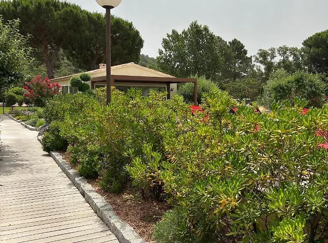 Les Jardins De Santa Giulia - Charmante Dhte 2